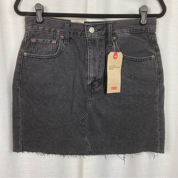 Levi’s Black High Rise Deconstructed Denim Mini Skirt Sz.29 NWT - Picture 5 of 12